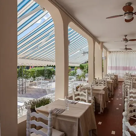 Sandalyon 3* San Teodoro (Sardinia)