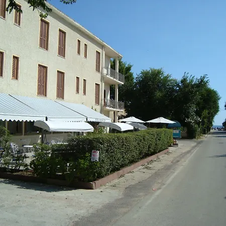 Sandalyon 3* San Teodoro (Sardinia)