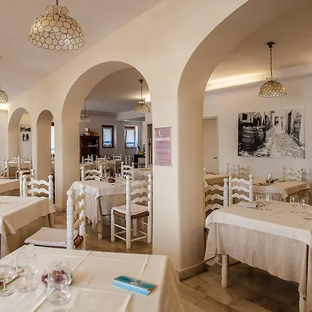 Sandalyon San Teodoro (Sardinia)