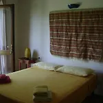 Sandalyon Hotel
