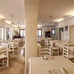 Sandalyon 3*