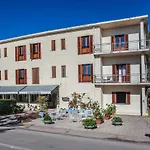 Sandalyon Hotel 3*